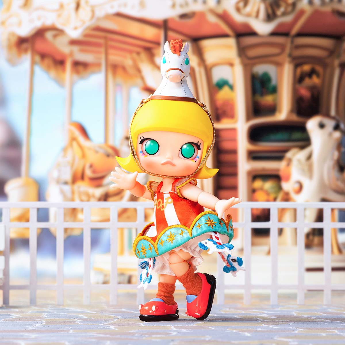  MOLLY Carousel Action Figure