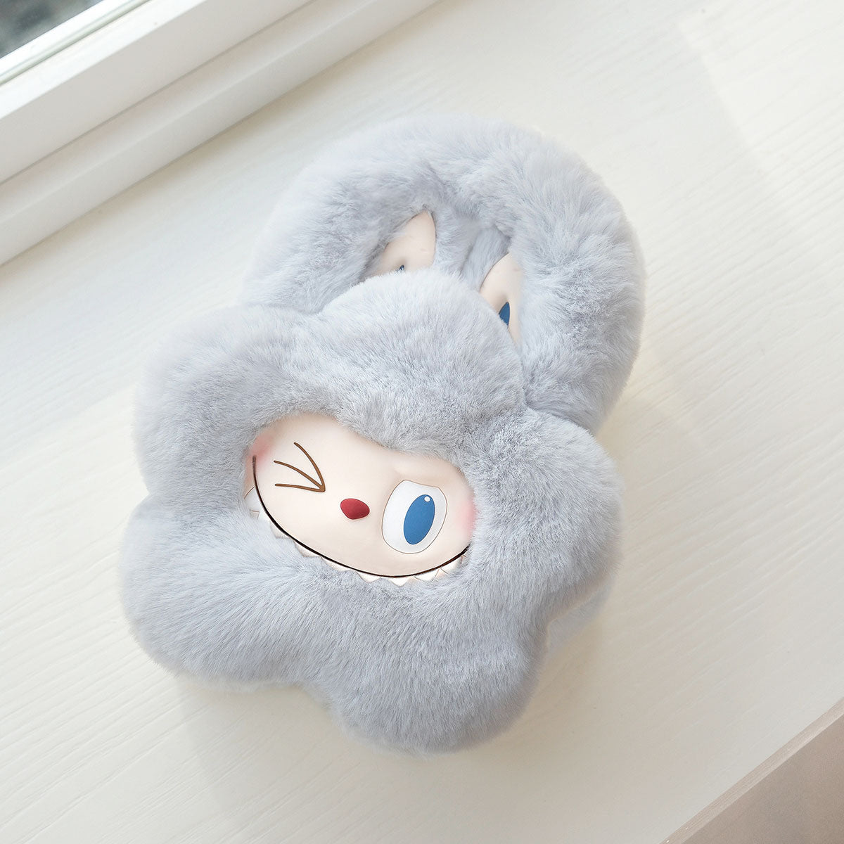  THE MONSTERS Classic Series-Plush Flower Bag