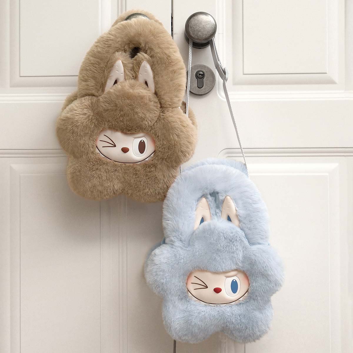  THE MONSTERS Classic Series-Plush Flower Bag