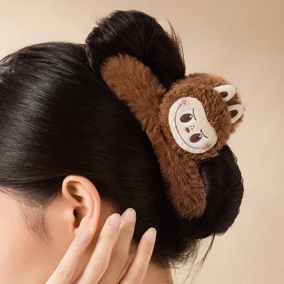  THE MONSTERS Classic Series- LABUBU Plush Hair Clip