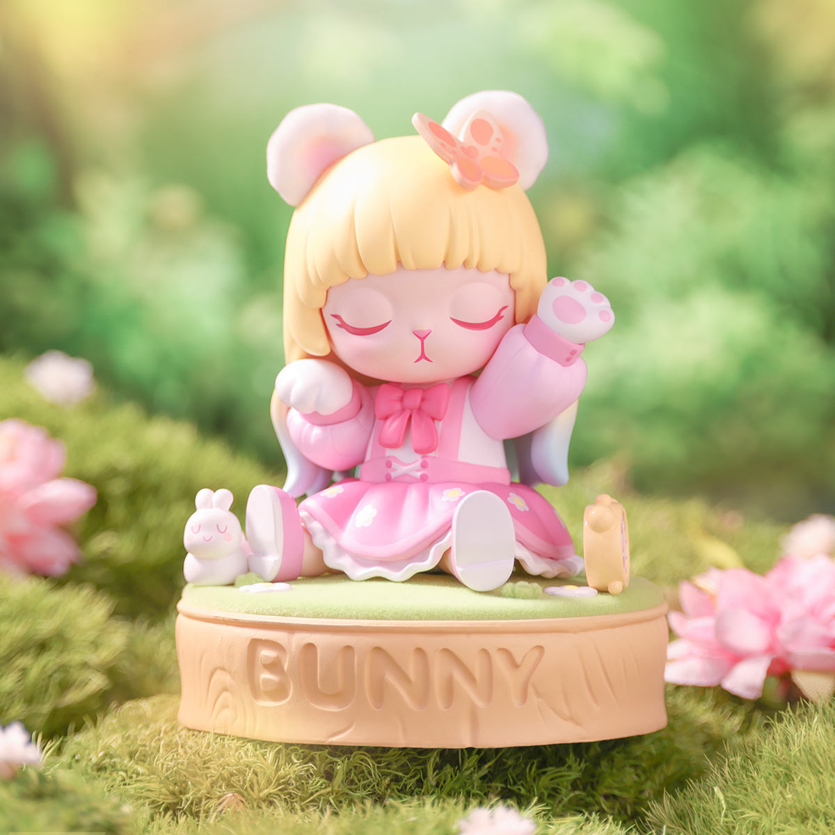  BUNNY Pink Sweetheart Figurine