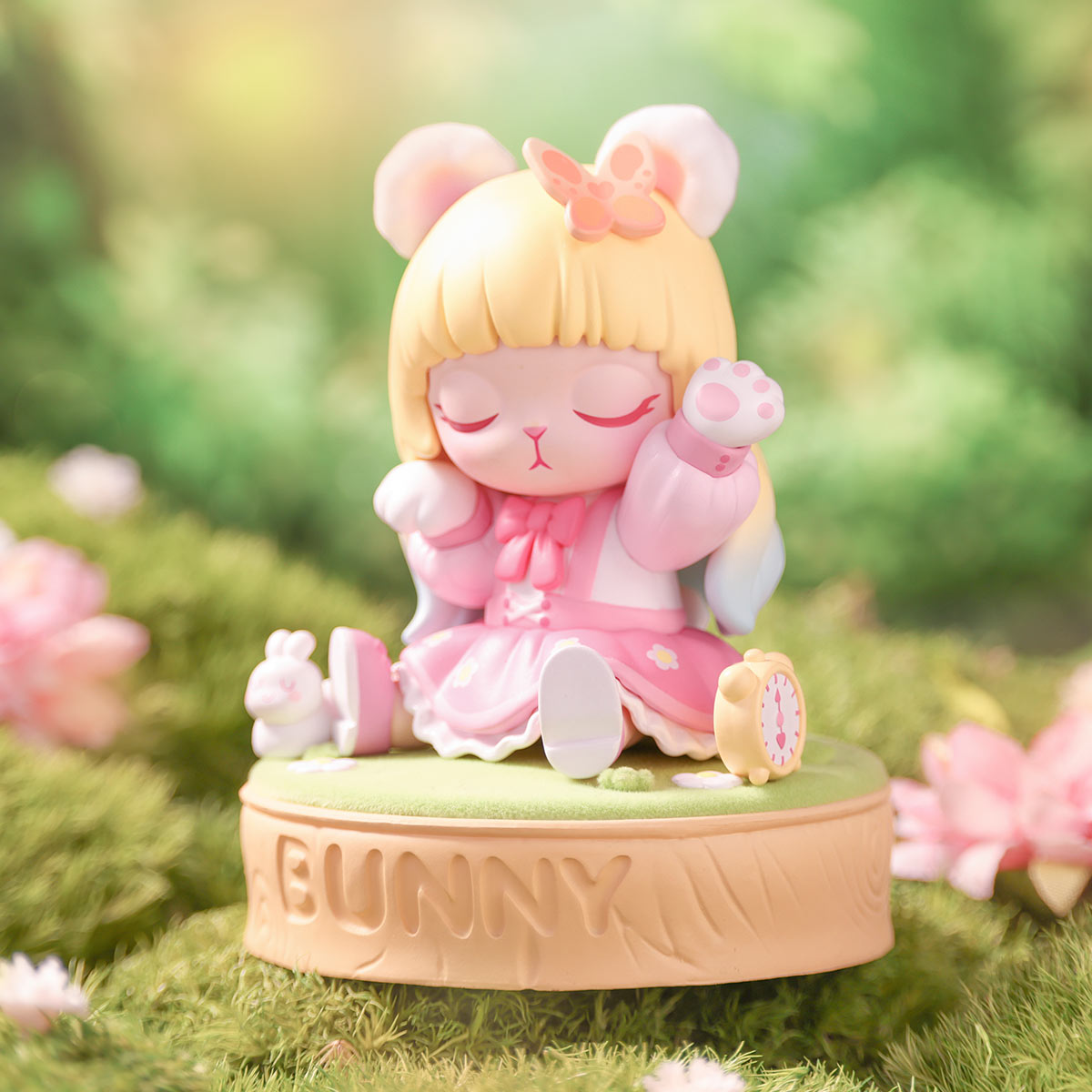 BUNNY Pink Sweetheart Figurine